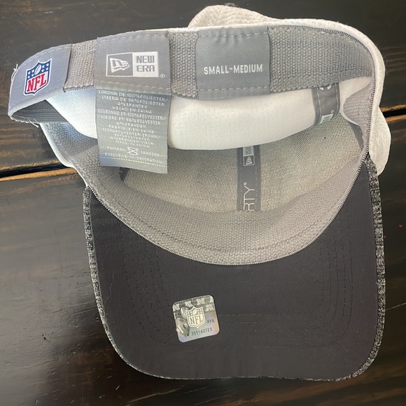 Bengals hat white/grey never worn - Picture 4 of 4